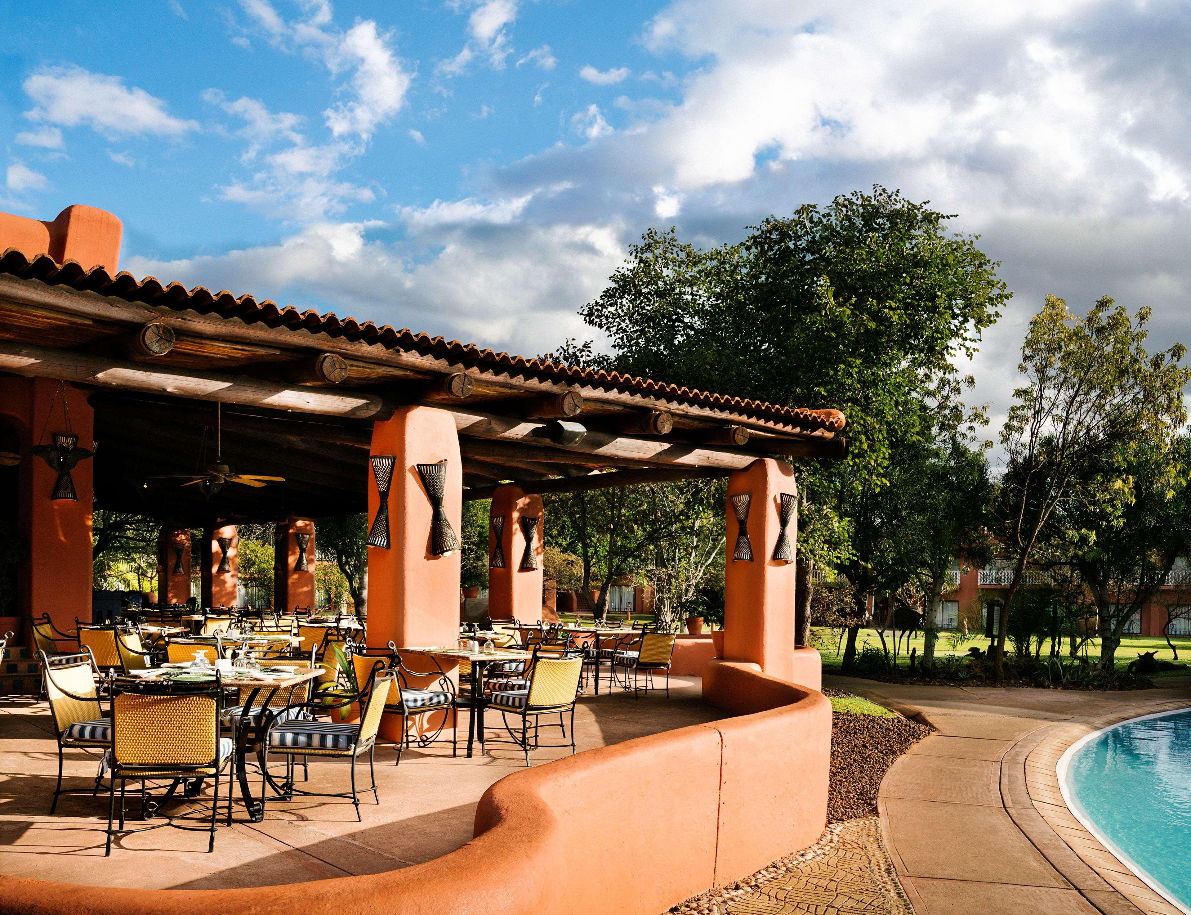 ליבינגסטון Avani Victoria Falls Resort מראה חיצוני תמונה
