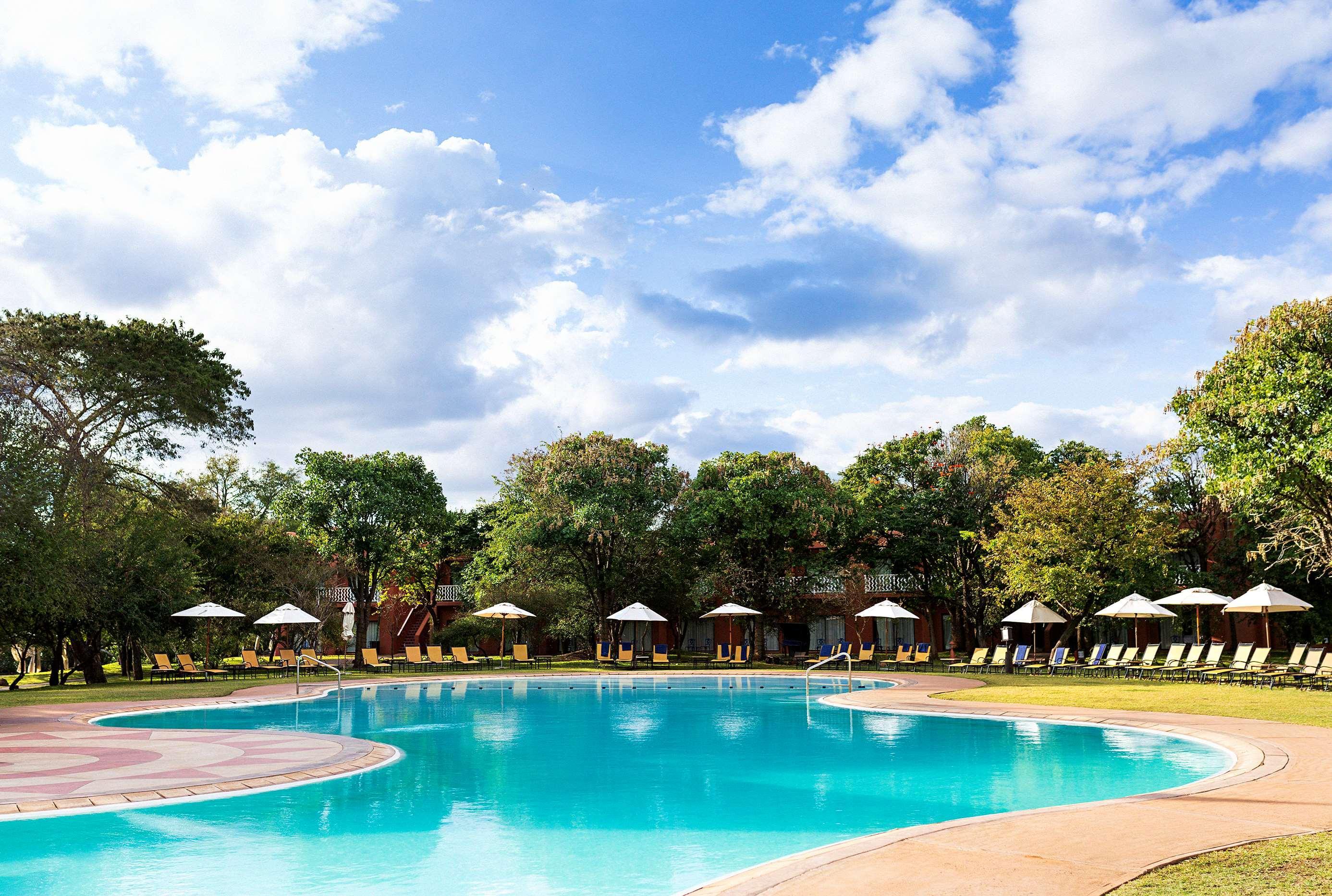 ליבינגסטון Avani Victoria Falls Resort מראה חיצוני תמונה